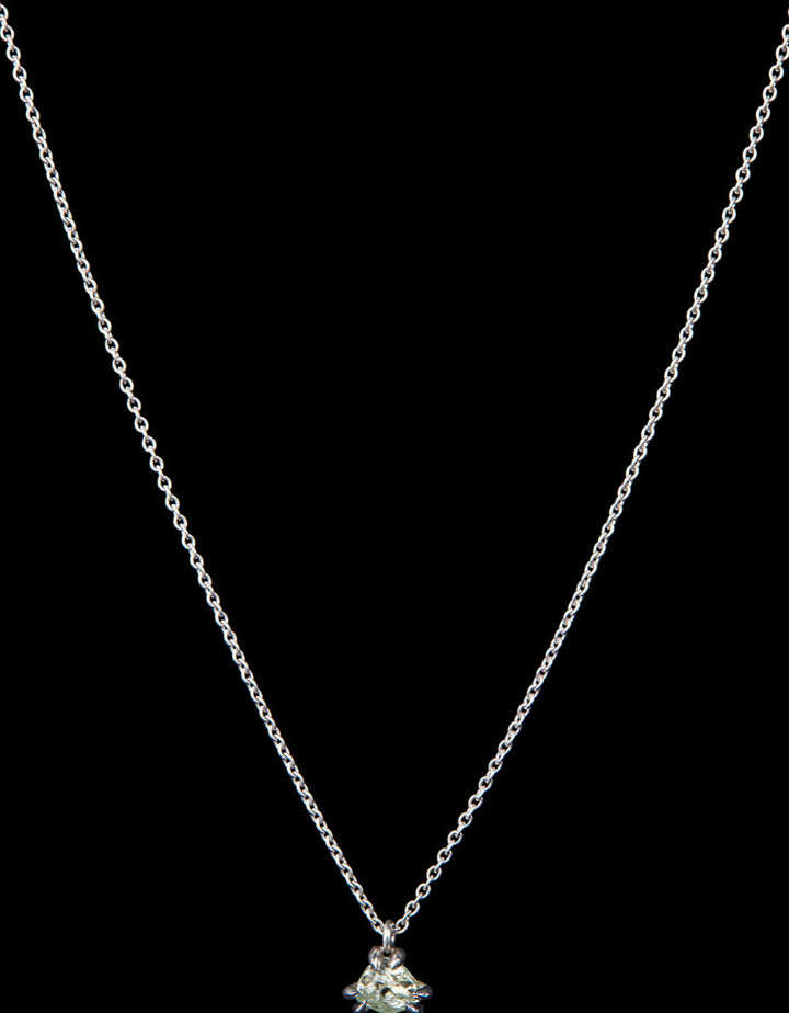 White Gold Necklace With A Storytelling From Angola – 0.80 ct.